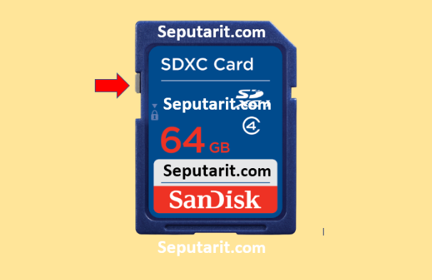 berikut Cara Membuka memperbaiki Kartu SD Card Yang Write Protect Terkunci dengan membuka saklar penguncinya